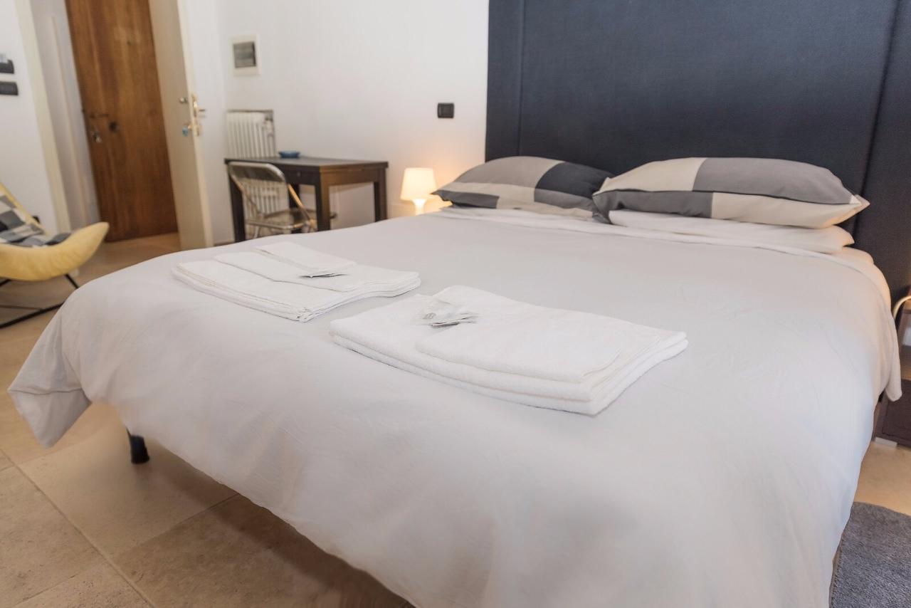 B&B Duca Lecce Bagian luar foto