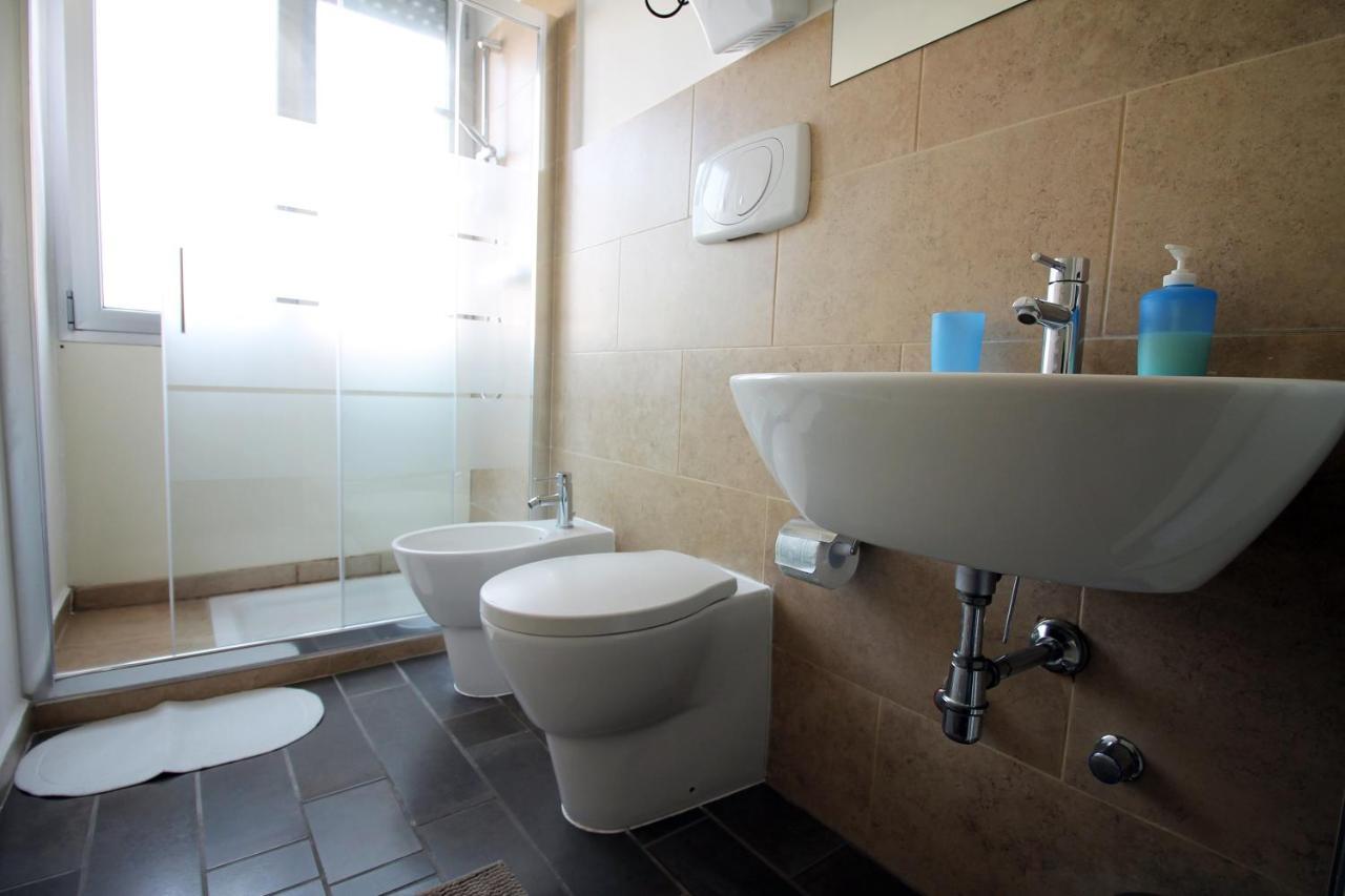 B&B Duca Lecce Bagian luar foto