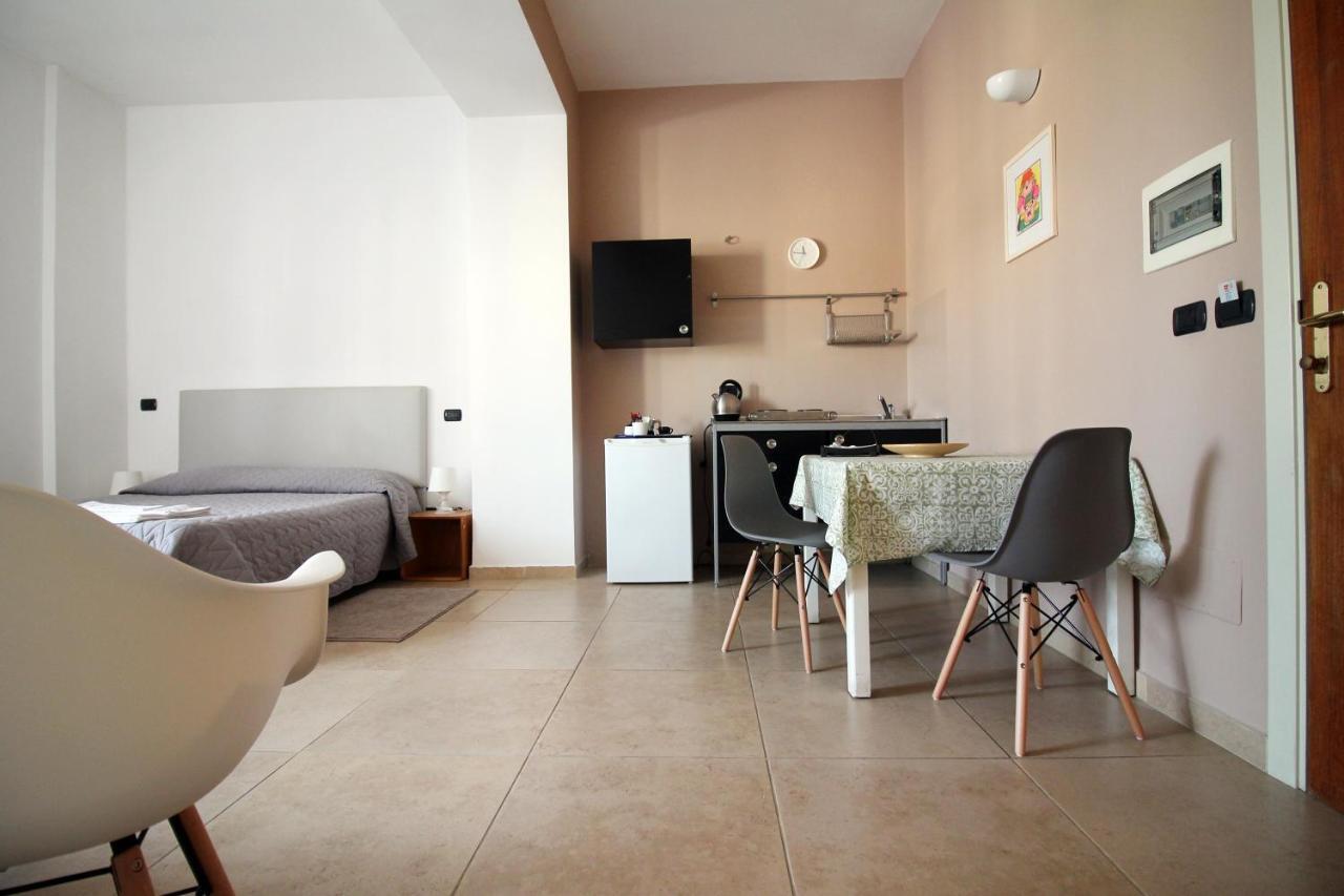 B&B Duca Lecce Bagian luar foto